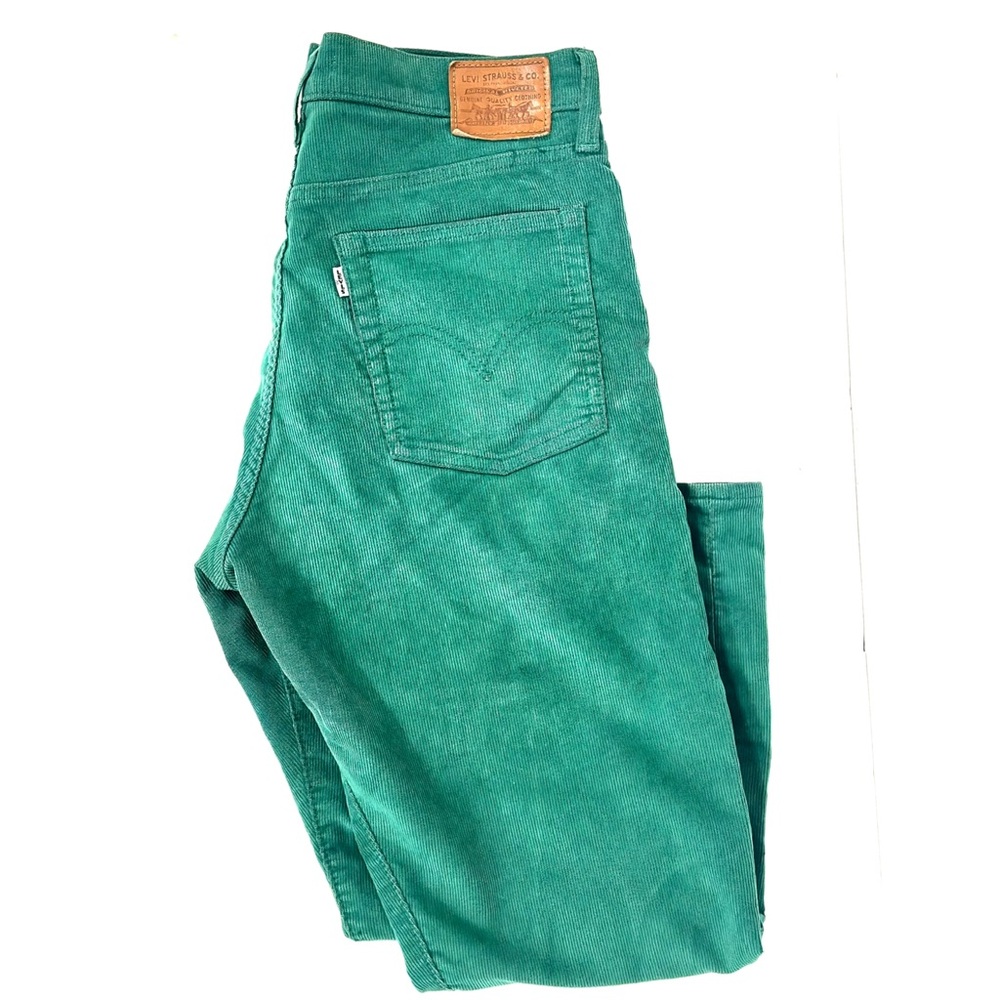 Levi's women’s wedgie straight Green corduroy jeans